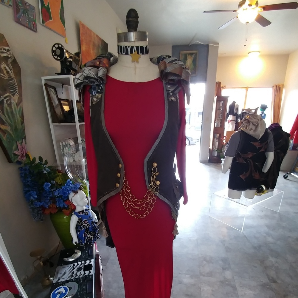 Custom women's Renaissance vest. Handmade - Picture 2 of 5